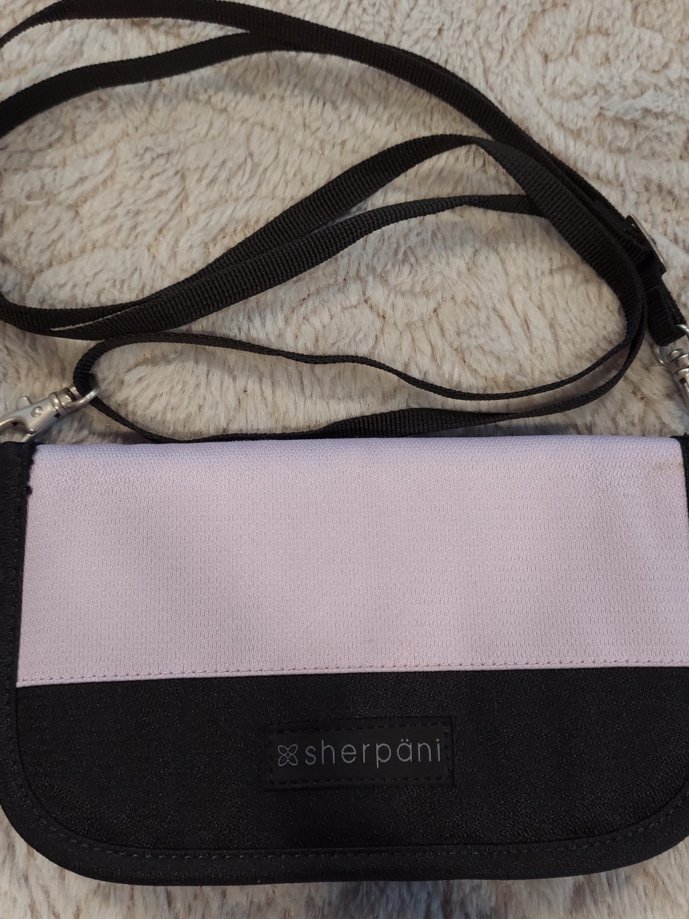 Sherpani Two-Tone Crossbody Bag in Light Lavender and Black